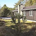 6 Person In * Blåvand