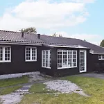 6 Person In Blåvand