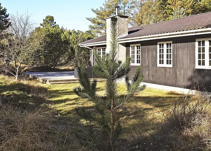 6 Person In * Blåvand